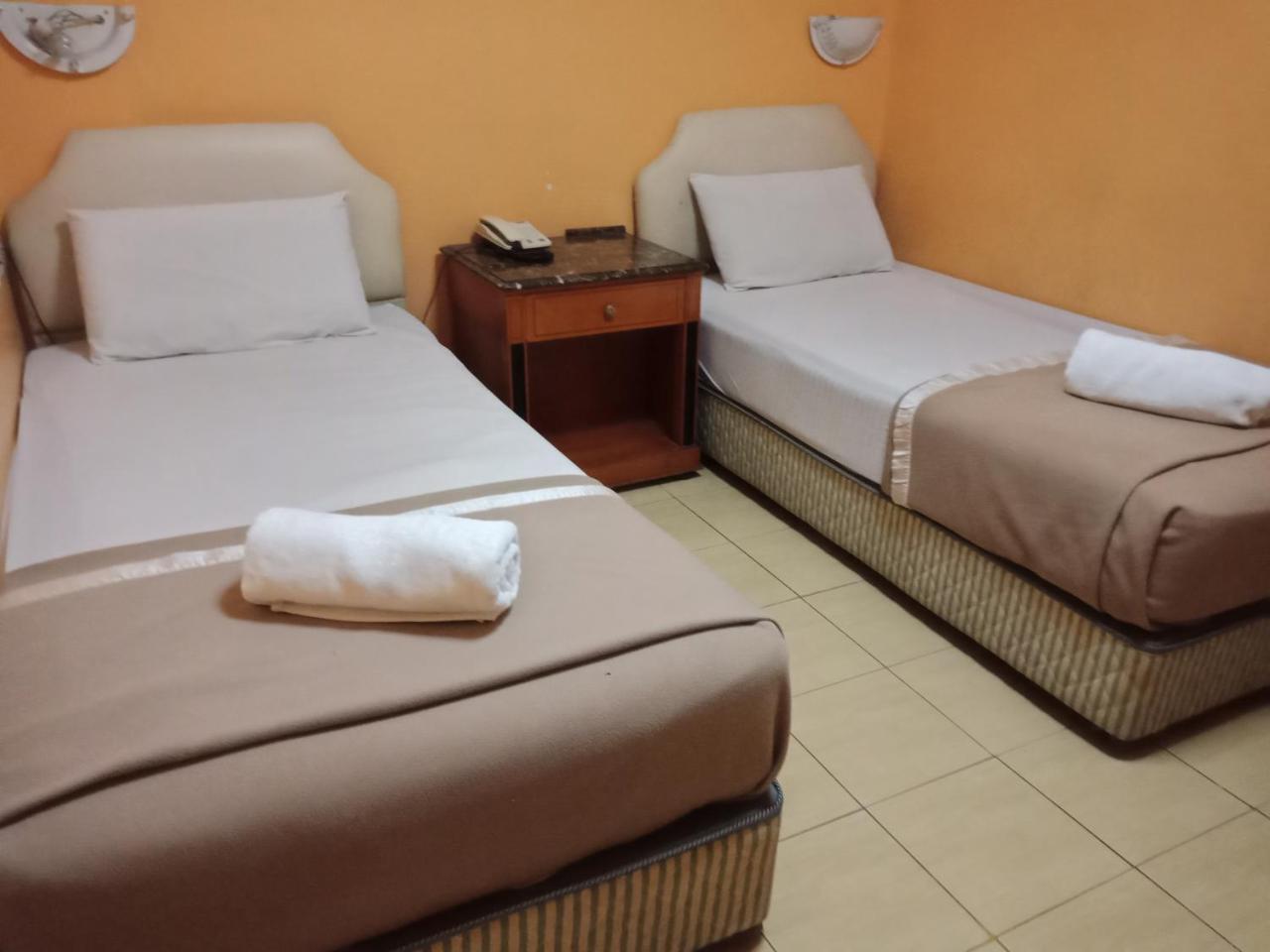 Hotel Times Inn Batu Caves Kepong Bagian luar foto