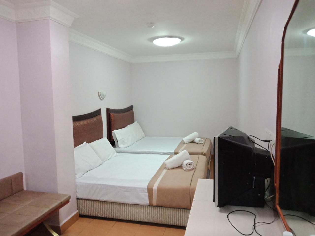 Hotel Times Inn Batu Caves Kepong Bagian luar foto